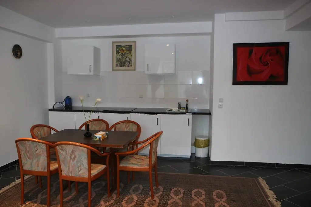 Homestay Room Agency Mittelfeld Hannover Germany